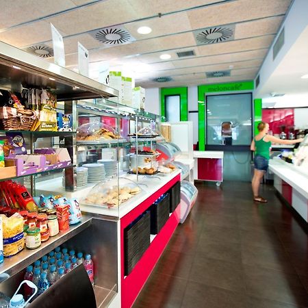 Residencia Melon District Marina Hotel Барселона Екстериор снимка