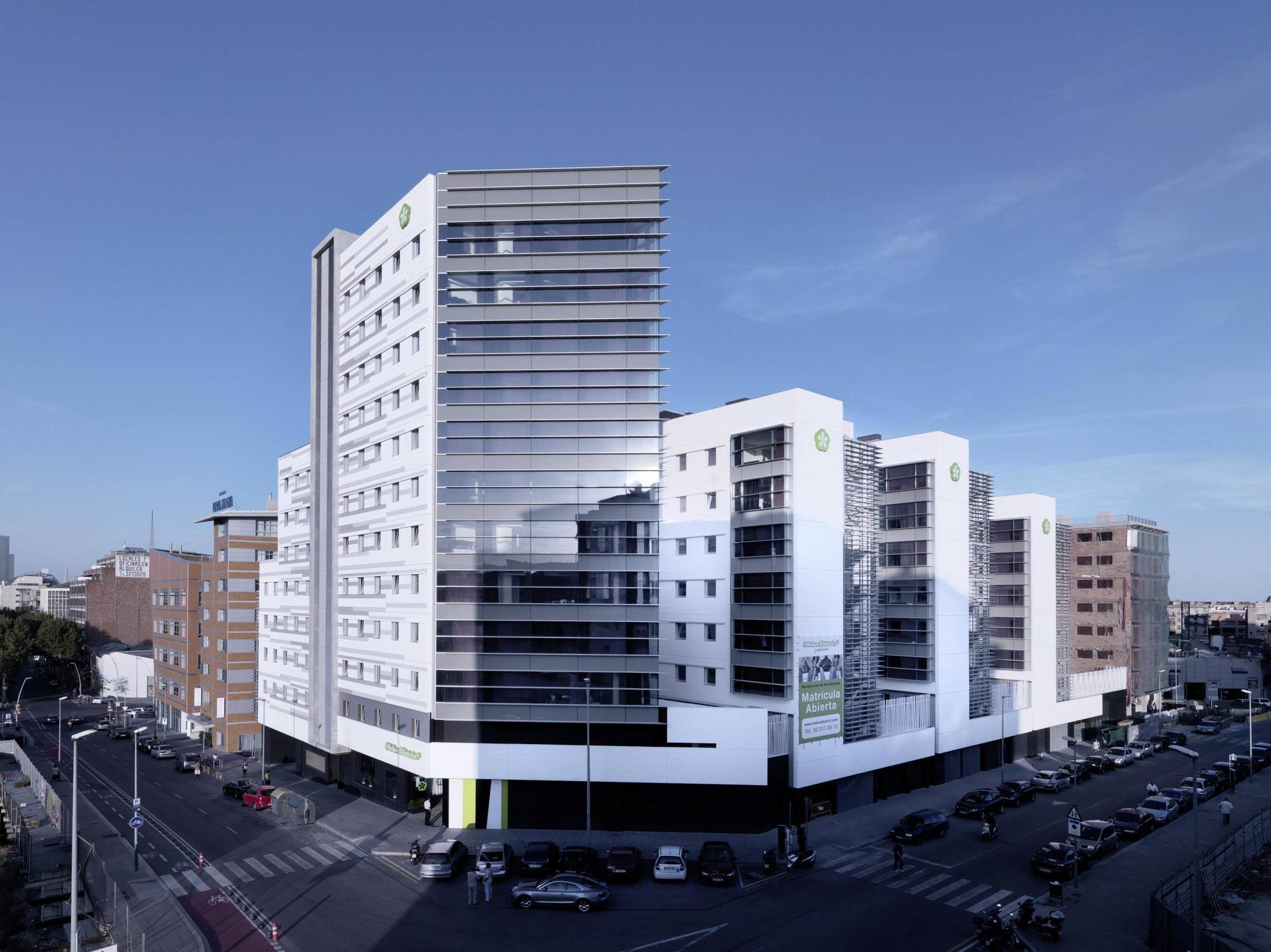 Residencia Melon District Marina Hotel Барселона Екстериор снимка